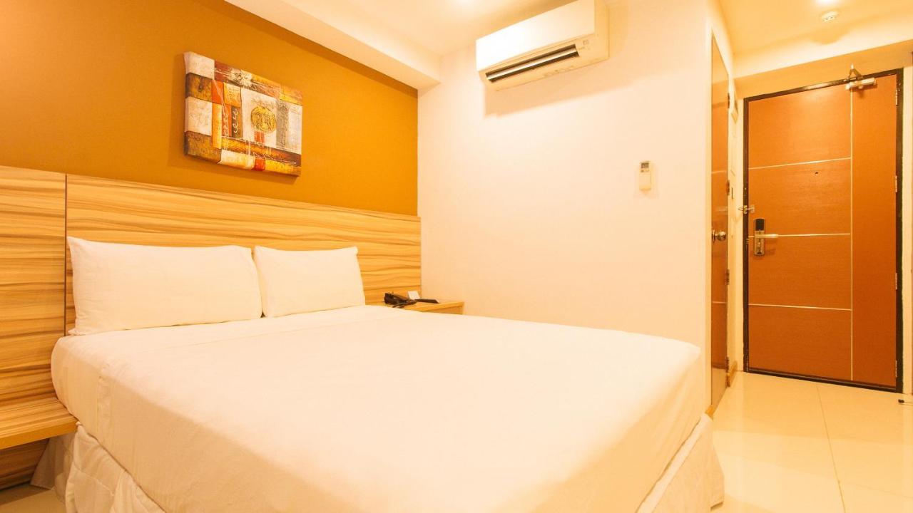 Guijo Suites Makati Makati City Екстериор снимка