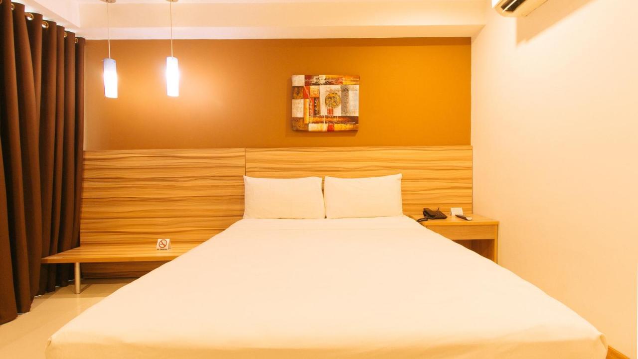 Guijo Suites Makati Makati City Екстериор снимка