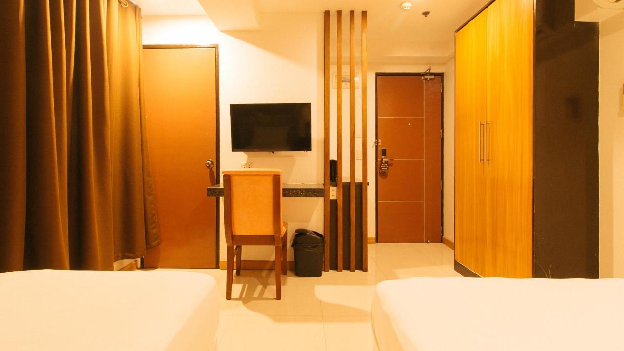 Guijo Suites Makati Makati City Екстериор снимка