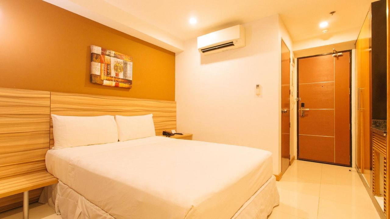 Guijo Suites Makati Makati City Екстериор снимка
