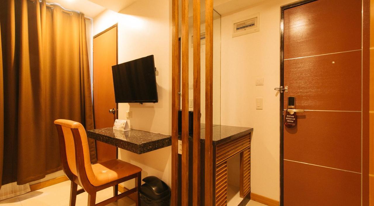 Guijo Suites Makati Makati City Екстериор снимка
