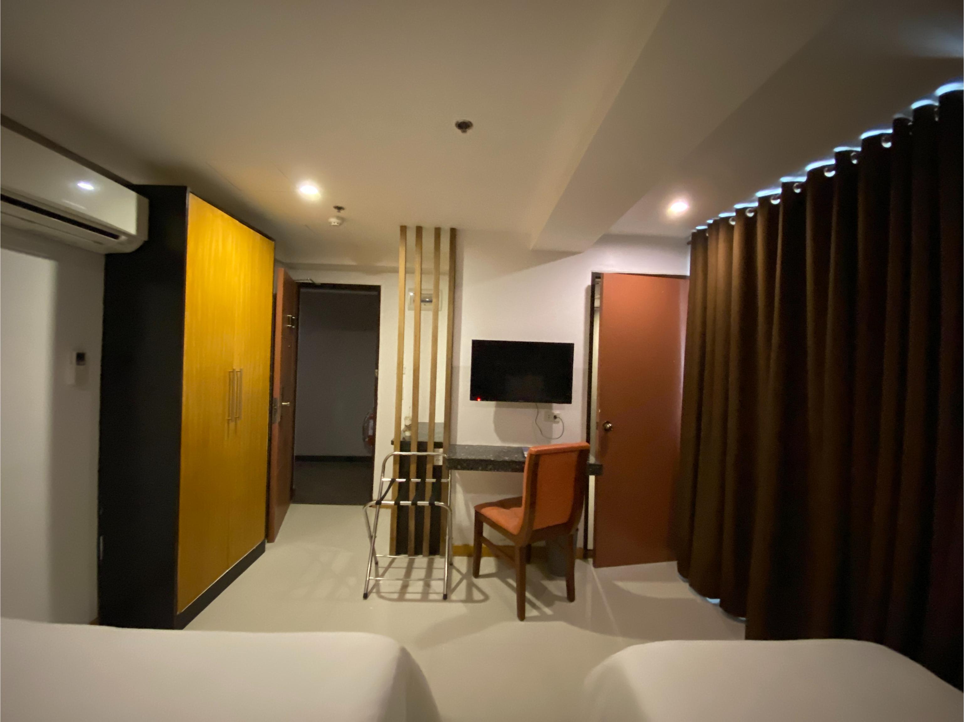 Guijo Suites Makati Makati City Екстериор снимка